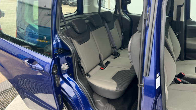 Ford Tourneo Courier 1.0 EcoBoost Zetec 5dr Petrol Estate